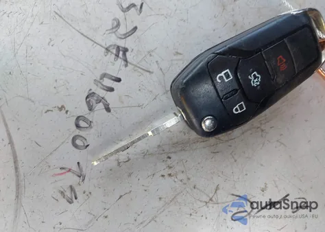 2015 Ford Fusion Se z USA, uszkodzony, nr VIN 1FA6P0H78F5121500